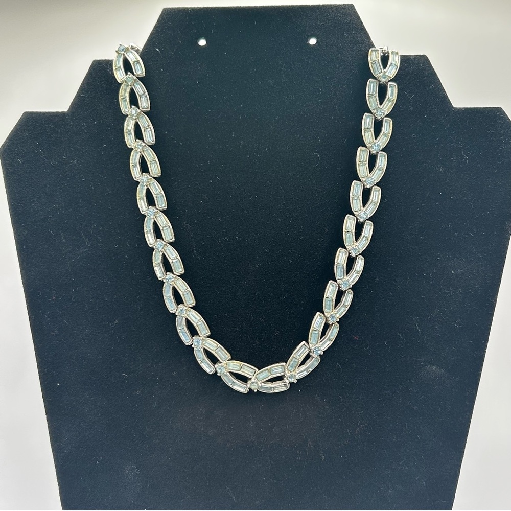 VTG BOGOFF Silver-Tone "light-blue" Crystal Link Necklace